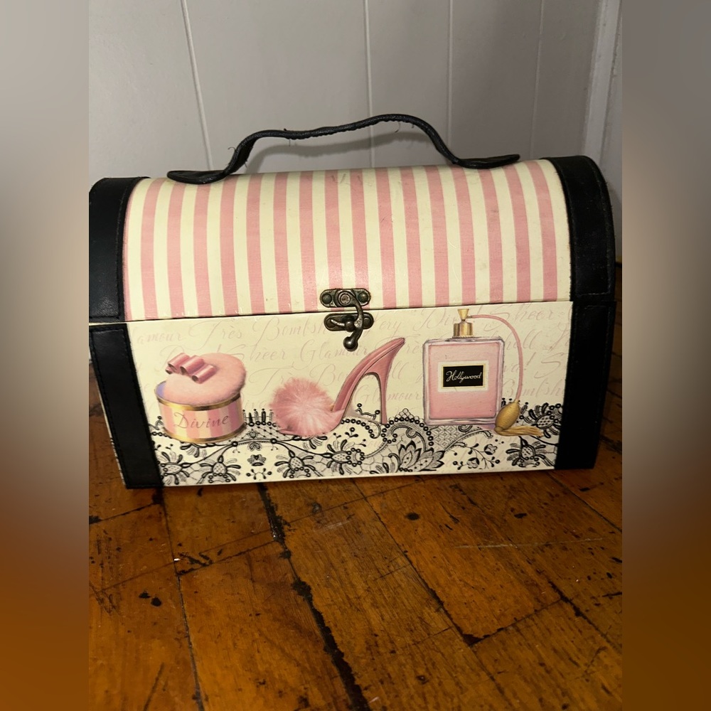 Old Fashion Box